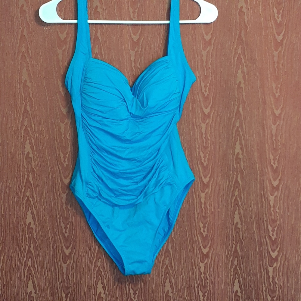 LA BLANCA SELF 1 PIECE SWIM SUIT FOR POOL/BEACH/SPA/TANNING SIZE 10